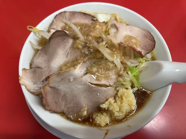 「にんにく背脂醤油ラーメン」@ラーメン 魁力屋 東久留米店の写真