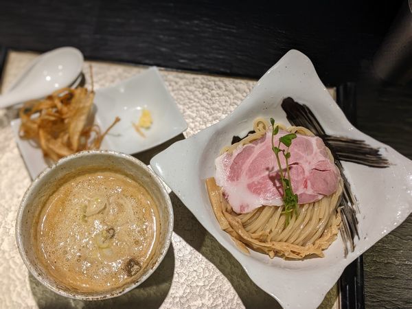 「にぼしつけ麺」@鶏soba 座銀 南船場にぼし店の写真