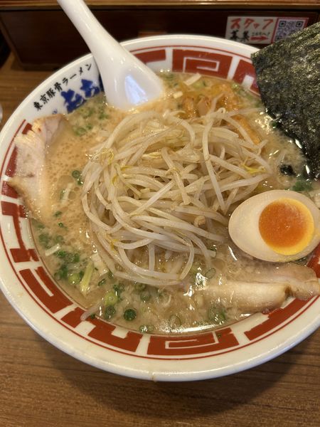 「ラーメン  ＋もやしトッピング」@屯ちん 池袋西口店の写真