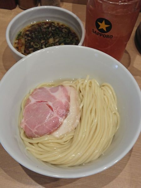 「塩トマトサワー ＋ つけめん ～濃厚昆布水添え～」@鶏そば鯛そば きょうすけの写真