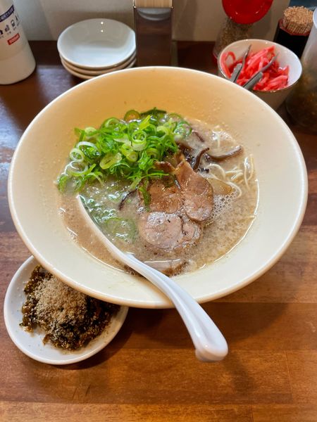 「博多豚骨ラーメン」@幸心堂の写真