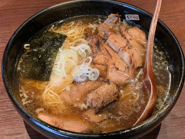 「あぶり焼き大チャーシューめん」@支那そば やぐら亭の写真