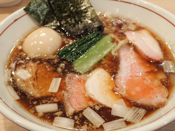 「特製手揉み中華そば」@麺処 にし尾の写真