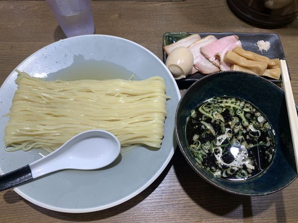 「味玉昆布水つけ麺 980円」@RAMEN and TSUKEMEN Number.6の写真