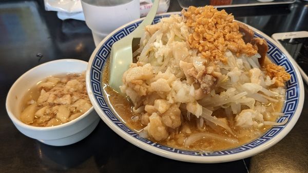 「餓狼麺（小）背脂」@雅狼の写真