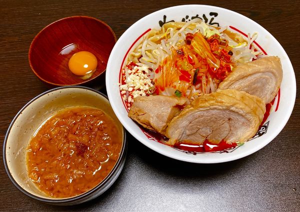 「【冷凍お土産】らーめん(別パケ豚増・特製ラー油・脂付きver.)」@ちばからの写真