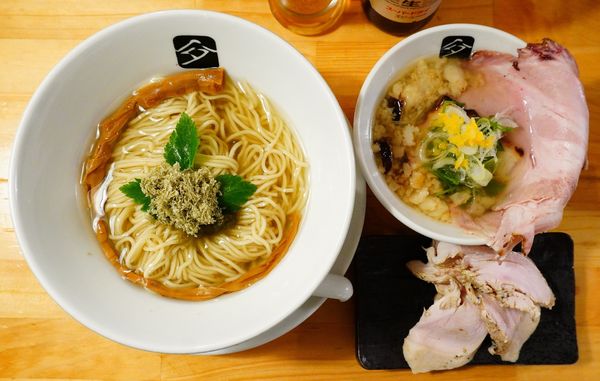 「特製豚つけ蕎麦＋鶏チャーシュー＋スーパードライ小瓶」@中華そば 髙野の写真