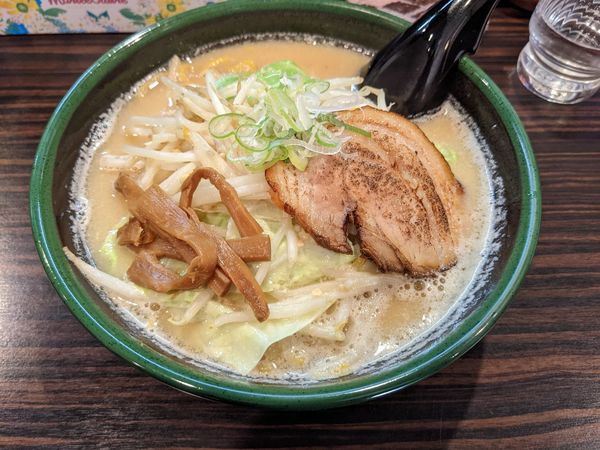 「みそラーメン800円」@めんや 蔵の写真