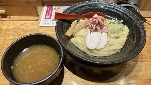 「塩つけ麺」@焼きあご塩らー麺 たかはし 新宿本店の写真