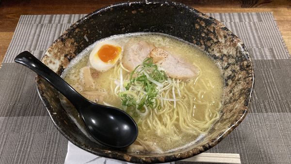 「鶏白湯 魚塩らーめん」@我羅奢の写真