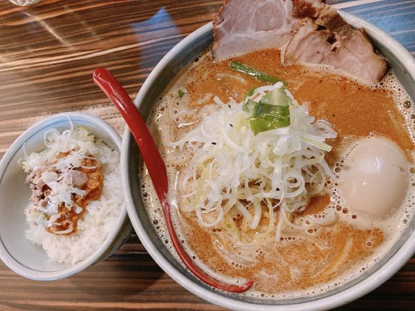 「特製海の味噌そば＋螢ご飯」@中華そば 螢の写真