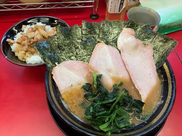 「チャーシューメン＋チャーシューまぶし＋のり」@柏 王道家の写真