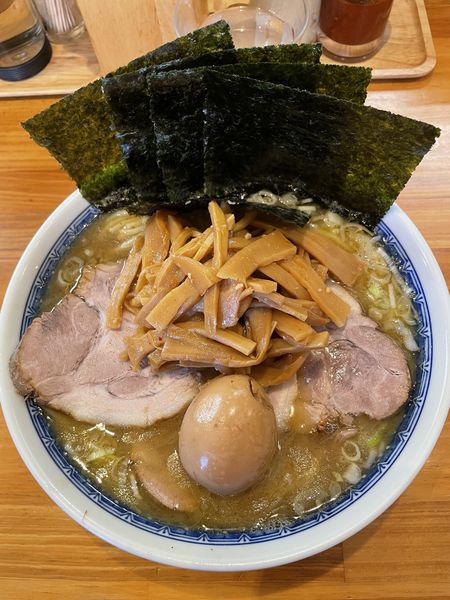 「新塩ラーメン+のり+メンマチャーシュー(小)+味付玉子」@自家製中華そば としおかの写真