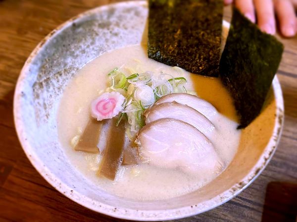 「白湯ラーメン￥890」@中津からあげ もり山 湯島店の写真