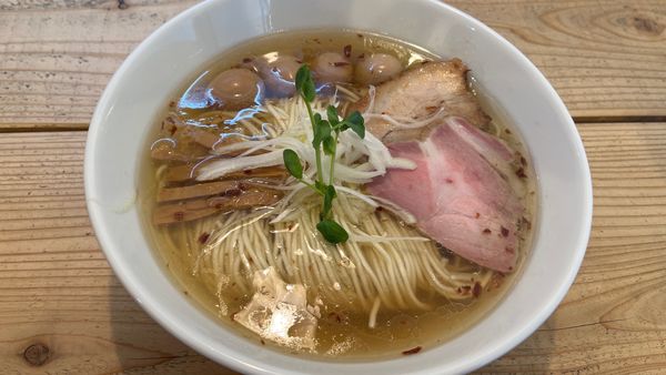 「潮そば＋うずら味玉＋黒醤油和え玉＋ちりめん山椒ご飯（小）」@The Noodles & Saloon Kiriyaの写真
