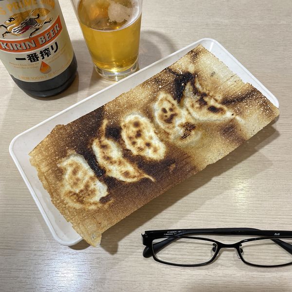 「まるごとニンニク焼き餃子」@餃餃者の写真