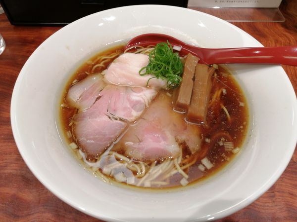 「醤油そば　(改良中)　900円」@三馬路 東京店の写真