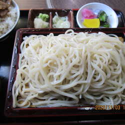 もり蕎麦ミニ焼肉丼セット 1050円