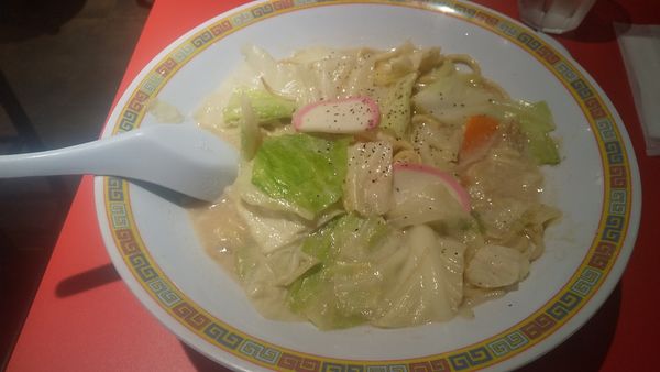 「チャンポン+サービスライス(¥850)」@中華獅子林 阪急三番街店の写真