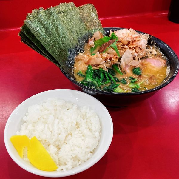 「和風新杉田「オール普通」＋のり＋味玉＋ライス」@杉田家 千葉祐光店の写真