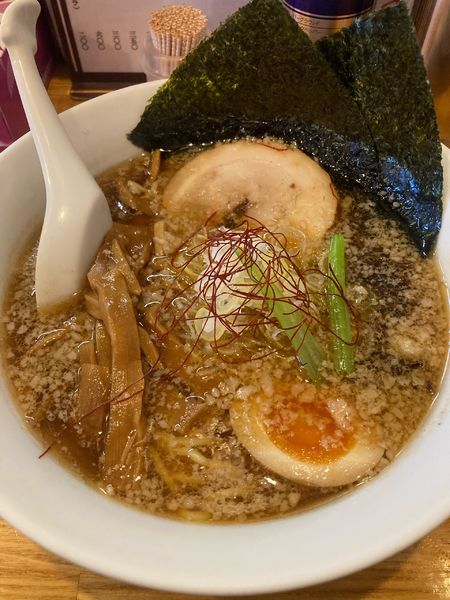 「焦がし黒　　750円」@らーめん岡崎 鶴ヶ島店の写真