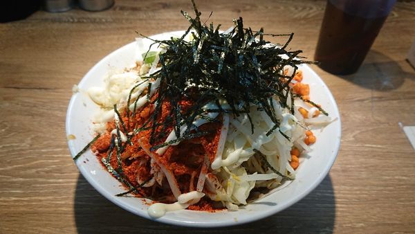 「浜湾 汁無し ニンニク からたま マヨネーズ カラカラ」@麺屋 浜一の写真
