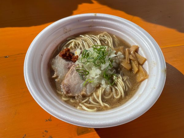 「【東京】 豚と煮干しの濃厚中華蕎麦」@東京ラーメンフェスタ2022 supported by Rakutenの写真