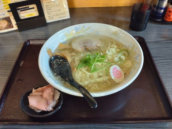 「しおらーめん大盛」@麺匠えにしの写真