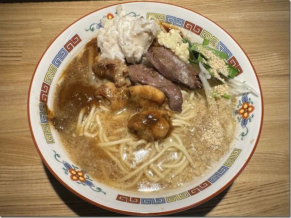 スタホル麺（ニンニク少なめ・アブラあり）ライスセット（ご飯少なめ）