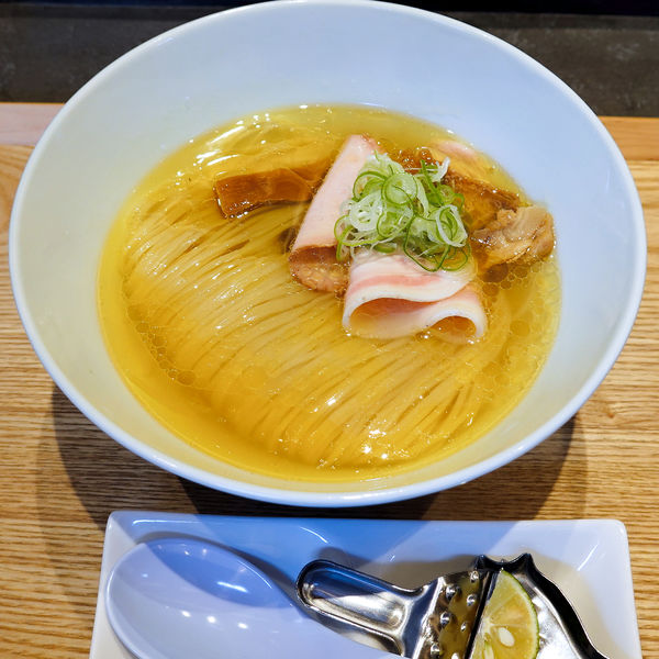 「地鶏光麺 艶塩 1,000円」@支那そば 鋳の写真