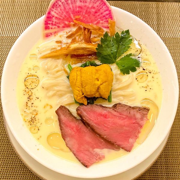 「白トリュフ×薩摩黒牛ザブトン×生雲丹×冷たいトウモロコシのらぁ麺」@MENSHOの写真