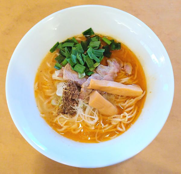 「ピリ辛な濃密中華そば(ご飯割付)＋ピリ辛中華専用和え玉」@㐂九八～エキチカ～の写真