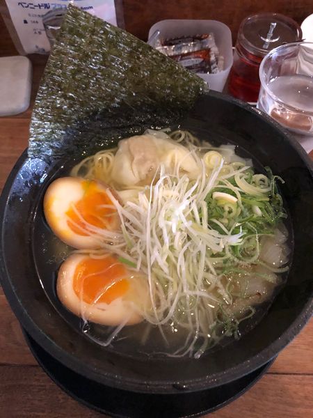 「ワンタン麺」@SALTの写真