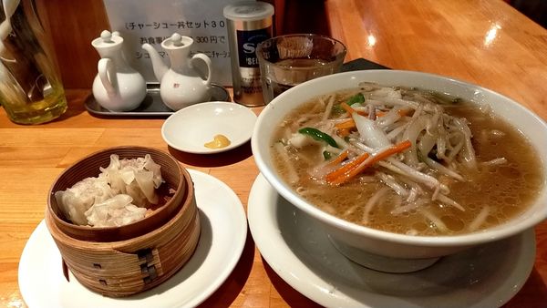 「サンマー麺　シュウマイ」@ウミガメ食堂の写真