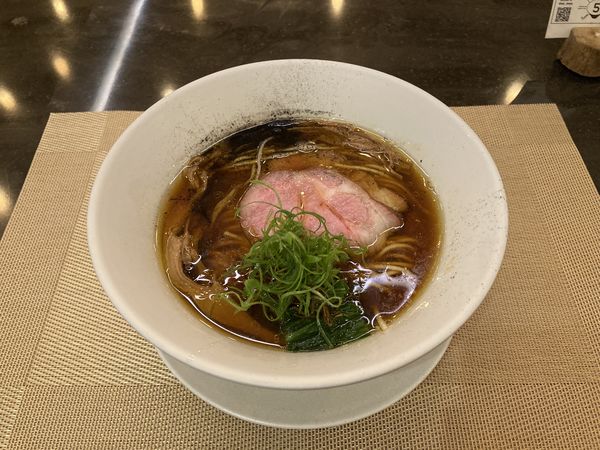 「醤油らぁめん」@MENSHOの写真