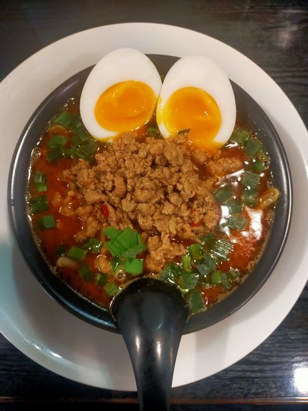 「ドカ盛り台湾ラーメン　900円　味玉無料」@麺の坊 晴レル屋 総本店の写真