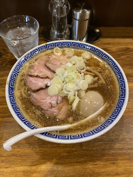「味玉焼豚煮干し中華そば」@神保町 可以の写真