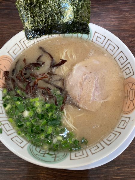 「らーめん　ばりかた+替え玉　850円+160円」@博多長浜らーめん 楓神の写真