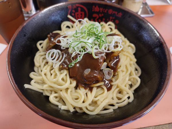 「カレー油そば　特」@油そば専門店 ぶらぶら 北品川店の写真