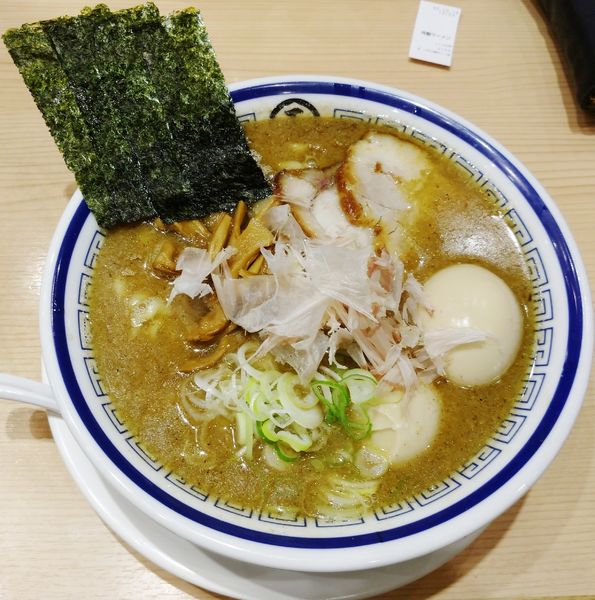 「特製ラーメン（1,120円）」@中華そば つけめん 玉 JR川崎タワー店の写真