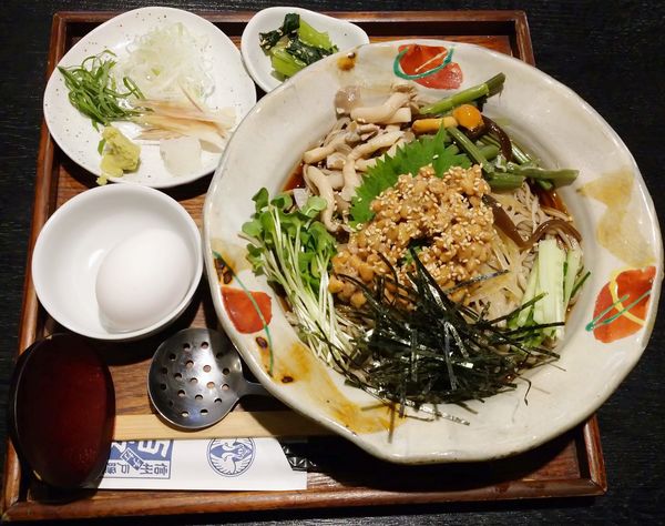 「納豆そば（1,000円くらい）」@百々亭 大井町店の写真