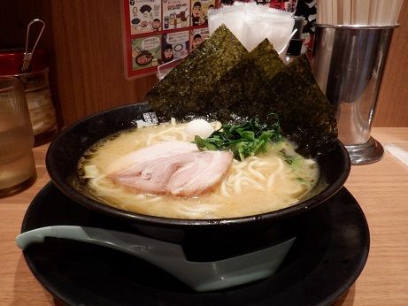 「ラーメン」@町田商店 経堂店の写真