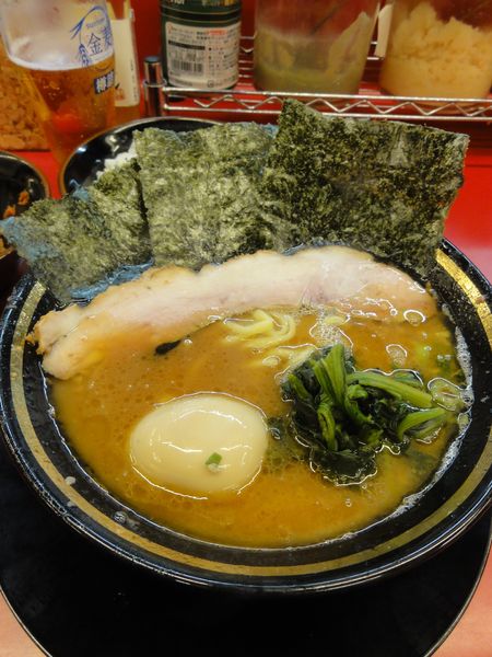 「ラーメン750円半ライス60円🍺🍺」@柏 王道家の写真