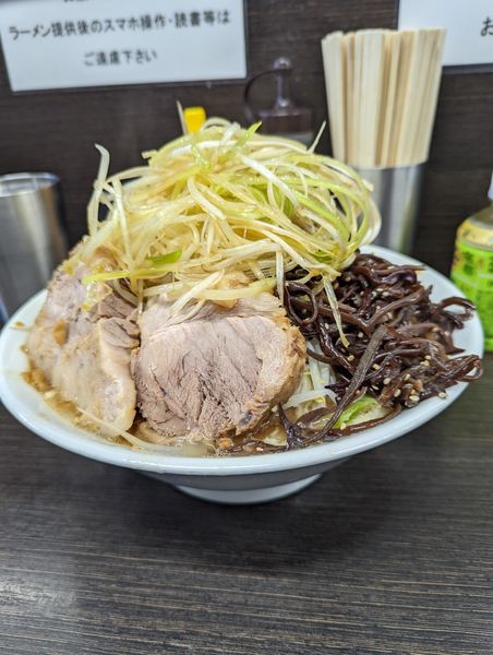 「ラーメン+麺増し×2+味ネギ」@ラーメン二郎 川越店の写真