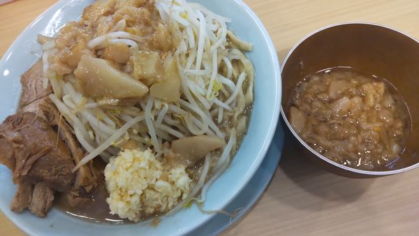 「ミニラーメン750円全部増し」@麺屋 顎で喰らえの写真