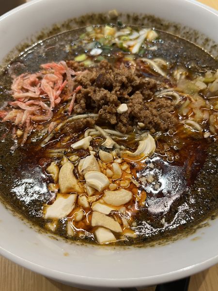 「黒胡麻担々麺　10辛シビレ0」@甲州屋 別邸の写真