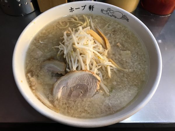 「大盛ラーメン　1050円」@ホープ軒 千駄ヶ谷本店の写真