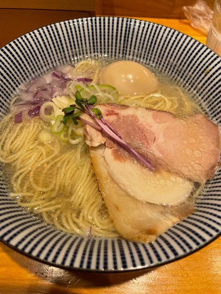 「貝だし麺 味玉入り」@貝だし麺 きた田の写真