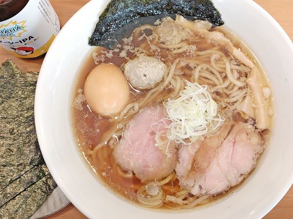 「醤油らーめん＋燻製たまご＋のり」@しののめヌードルの写真