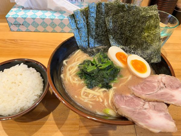 「青葉盛ラーメン+半ライス」@横浜ラーメン 北村家の写真